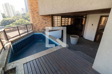 Apartamento à venda com 224m², 4 quartos e 4 vagas Apartamento à venda com 224m², 4 quartos e 4 vagasÁrea Comum