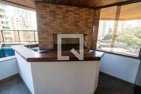 Apartamento à venda com 224m², 4 quartos e 4 vagas Apartamento à venda com 224m², 4 quartos e 4 vagasÁrea Comum