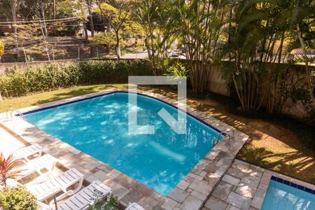 Apartamento à venda com 224m², 4 quartos e 4 vagas Apartamento à venda com 224m², 4 quartos e 4 vagasÁrea Comum