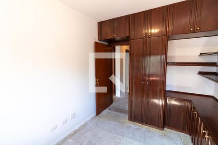 Apartamento à venda com 224m², 4 quartos e 4 vagas Apartamento à venda com 224m², 4 quartos e 4 vagasQuarto 2