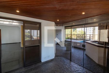 Apartamento à venda com 224m², 4 quartos e 4 vagas Apartamento à venda com 224m², 4 quartos e 4 vagasQuarto 1