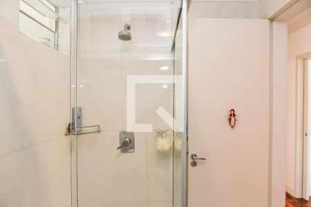 Apartamento à venda com 74m², 3 quartos e 1 vaga Apartamento à venda com 74m², 3 quartos e 1 vagaBanheiro