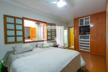 Casa à venda com 352m², 4 quartos e 6 vagas Casa à venda com 352m², 4 quartos e 6 vagasSuíte 3