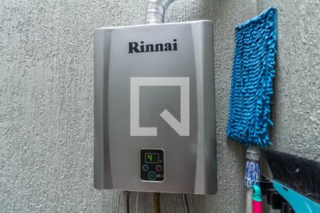 Casa à venda com 352m², 4 quartos e 6 vagas Casa à venda com 352m², 4 quartos e 6 vagasÁrea de Serviço