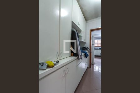 Casa à venda com 352m², 4 quartos e 6 vagas Casa à venda com 352m², 4 quartos e 6 vagasÁrea de Serviço