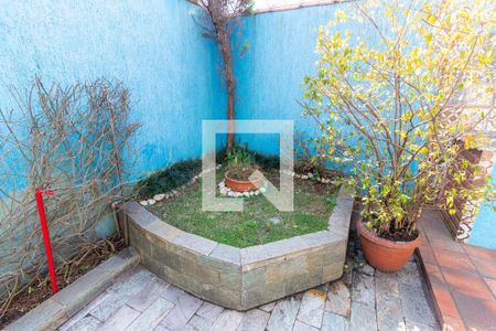 Casa à venda com 320m², 4 quartos e 2 vagas Casa à venda com 320m², 4 quartos e 2 vagasDetalhe