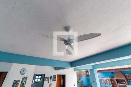 Casa à venda com 320m², 4 quartos e 2 vagas Casa à venda com 320m², 4 quartos e 2 vagasSalão de Festas