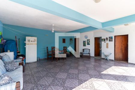 Casa à venda com 320m², 4 quartos e 2 vagas Casa à venda com 320m², 4 quartos e 2 vagasSalão de Festas