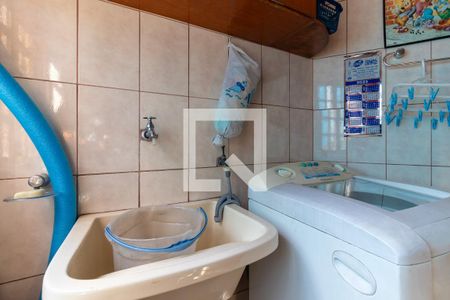 Casa à venda com 320m², 4 quartos e 2 vagas Casa à venda com 320m², 4 quartos e 2 vagasÁrea de Serviço