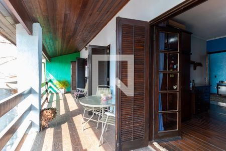 Casa à venda com 320m², 4 quartos e 2 vagas Casa à venda com 320m², 4 quartos e 2 vagasVaranda dos Quartos