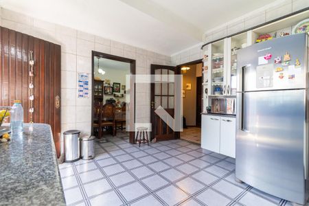 Casa à venda com 320m², 4 quartos e 2 vagas Casa à venda com 320m², 4 quartos e 2 vagasCozinha