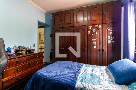 Casa à venda com 320m², 4 quartos e 2 vagas Casa à venda com 320m², 4 quartos e 2 vagasQuarto 2 - Suíte