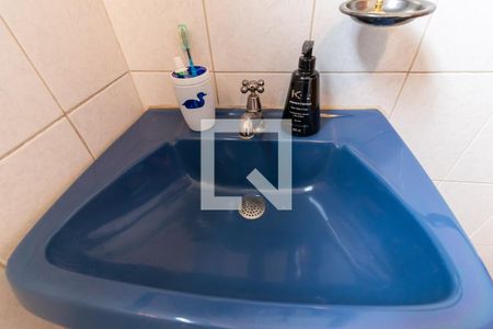 Casa à venda com 320m², 4 quartos e 2 vagas Casa à venda com 320m², 4 quartos e 2 vagasBanheiro 3 - Torneira