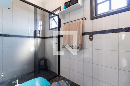 Casa à venda com 320m², 4 quartos e 2 vagas Casa à venda com 320m², 4 quartos e 2 vagasBanheiro 3