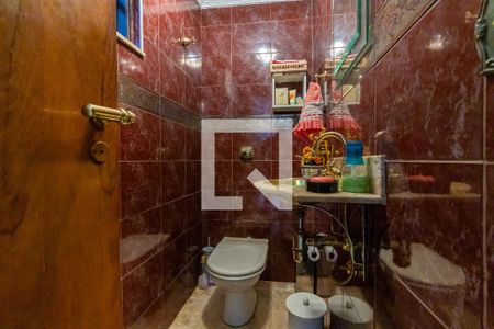 Casa à venda com 320m², 4 quartos e 2 vagas Casa à venda com 320m², 4 quartos e 2 vagasLavabo