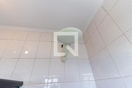 Casa à venda com 320m², 4 quartos e 2 vagas Casa à venda com 320m², 4 quartos e 2 vagasChuveiro do Banheiro 3