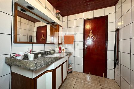 Casa à venda com 150m², 3 quartos e 2 vagasBanheiro