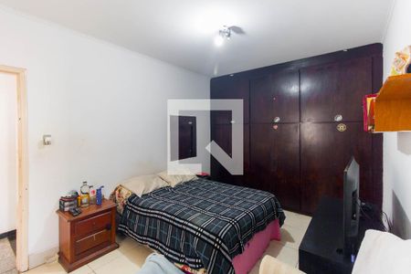 Casa à venda com 250m², 4 quartos e 4 vagas Casa à venda com 250m², 4 quartos e 4 vagasQuarto 2