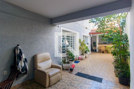 Casa à venda com 250m², 4 quartos e 4 vagas Casa à venda com 250m², 4 quartos e 4 vagasQuintal