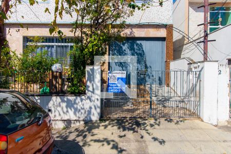 Casa à venda com 250m², 4 quartos e 4 vagas Casa à venda com 250m², 4 quartos e 4 vagasPlaca Instalada