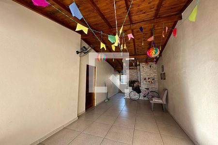 Casa à venda com 115m², 3 quartos e 2 vagasGaragem