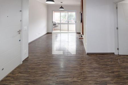 Sala de apartamento para alugar com 3 quartos, 90m² em Indianópolis, São Paulo