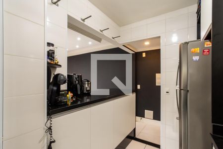 Cozinha de apartamento para alugar com 2 quartos, 56m² em Jardim Rosa de Franca, Guarulhos