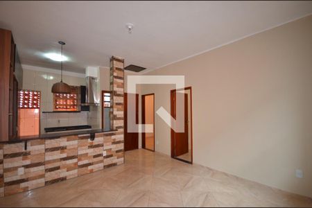 Sala de casa para alugar com 2 quartos, 70m² em Irajá, Rio de Janeiro