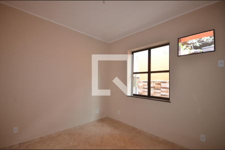 Quarto 1 de casa para alugar com 2 quartos, 70m² em Irajá, Rio de Janeiro