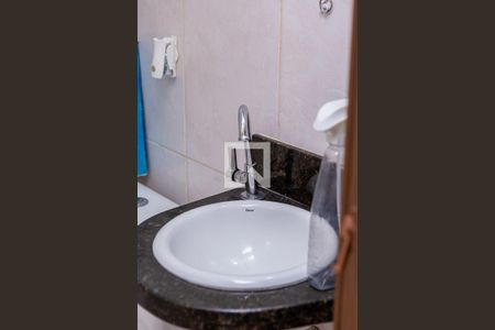 Lavabo de casa à venda com 2 quartos, 120m² em Parque Paineiras, São Paulo