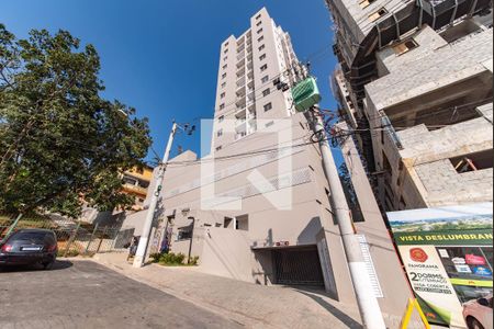 Apartamento para alugar com 42m², 2 quartos e 1 vaga Apartamento para alugar com 42m², 2 quartos e 1 vagaFachada