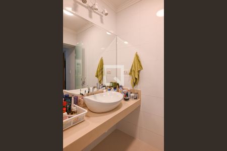 Casa à venda com 320m², 4 quartos e 3 vagasSuite Quarto 1