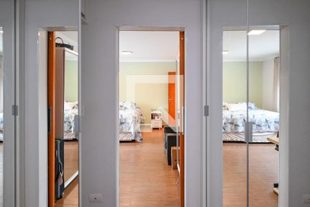 Casa à venda com 320m², 4 quartos e 3 vagasCloset