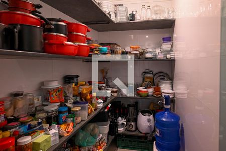 Casa à venda com 320m², 4 quartos e 3 vagasDespensa