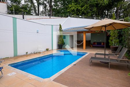 Casa à venda com 320m², 4 quartos e 3 vagasPiscina
