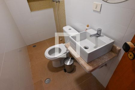 Casa à venda com 320m², 4 quartos e 3 vagasBanheiro de Serviço