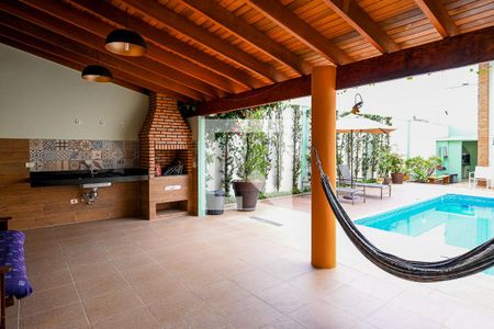 Casa à venda com 320m², 4 quartos e 3 vagasÁrea comum - Churrasqueira