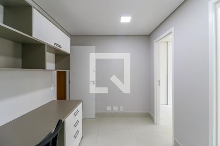Apartamento à venda com 178m², 4 quartos e 2 vagas Apartamento à venda com 178m², 4 quartos e 2 vagasEscritório