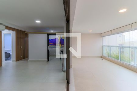 Apartamento à venda com 178m², 4 quartos e 2 vagas Apartamento à venda com 178m², 4 quartos e 2 vagasSala