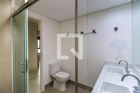 Apartamento à venda com 178m², 4 quartos e 2 vagas Apartamento à venda com 178m², 4 quartos e 2 vagasBanheiro da Suíte 1