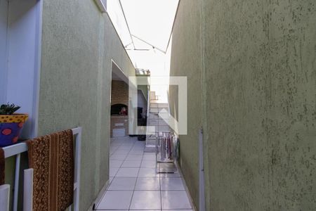 Casa à venda com 182m², 4 quartos e 2 vagasCorredor