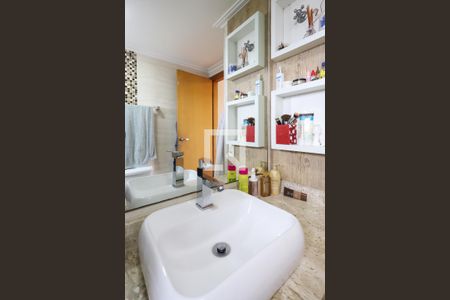 Apartamento à venda com 84m², 3 quartos e 2 vagas Apartamento à venda com 84m², 3 quartos e 2 vagasBanheiro da Suíte