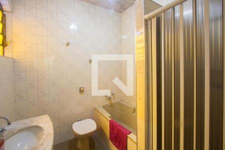 Casa à venda com 116m², 4 quartos e 2 vagasBanheiro