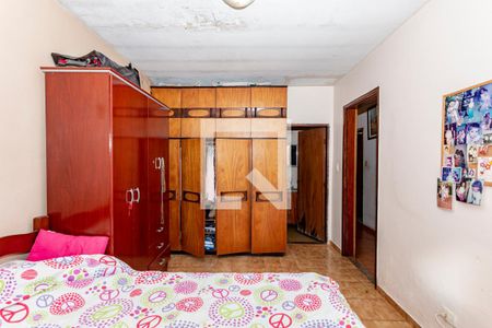 Casa à venda com 400m², 4 quartos e 3 vagas Casa à venda com 400m², 4 quartos e 3 vagasQuarto 4