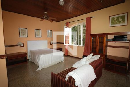 Casa à venda com 400m², 4 quartos e 2 vagas Casa à venda com 400m², 4 quartos e 2 vagasSuíte 1