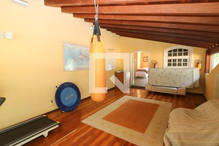 Casa à venda com 400m², 4 quartos e 2 vagas Casa à venda com 400m², 4 quartos e 2 vagasAcademia