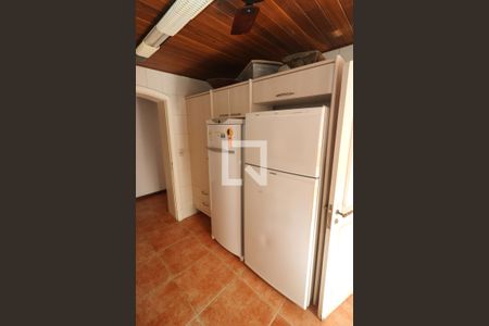 Casa à venda com 400m², 4 quartos e 2 vagas Casa à venda com 400m², 4 quartos e 2 vagasCozinha