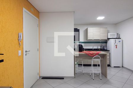 Cozinha de apartamento para alugar com 1 quarto, 39m² em República, São Paulo