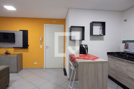 Cozinha de apartamento para alugar com 1 quarto, 39m² em República, São Paulo