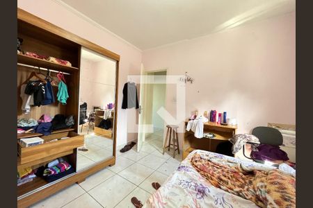 Casa à venda com 100m², 2 quartos e 2 vagas Casa à venda com 100m², 2 quartos e 2 vagasQuarto 2